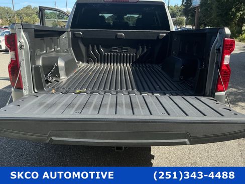 Used 2023 Chevrolet Silverado 1500 LT AWD/4WD image 21