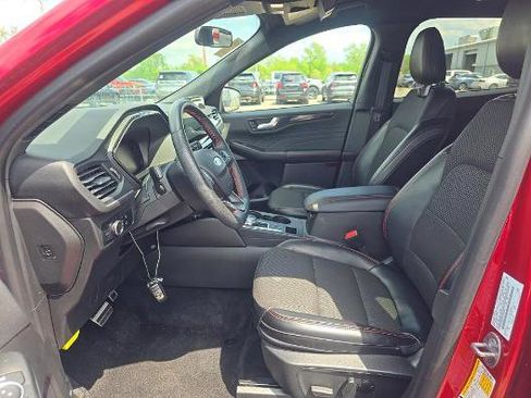 Used 2024 Ford Escape ST-Line w/ Tech Pack #1 AWD/4WD image 7