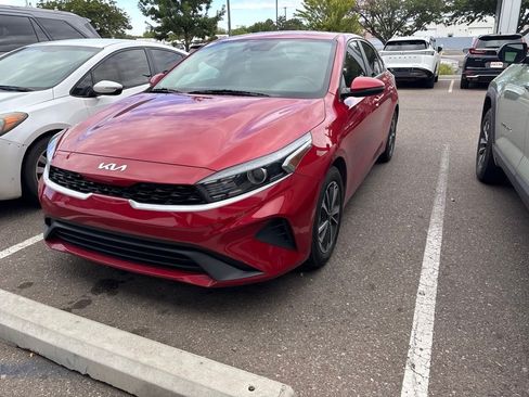 Used 2024 Kia Forte LXS w/ LXS Technology Package FWD image 3