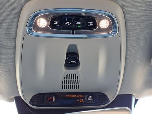 Used 2020 Volvo XC90 T6 Momentum w/ Protection Package Premier image 30