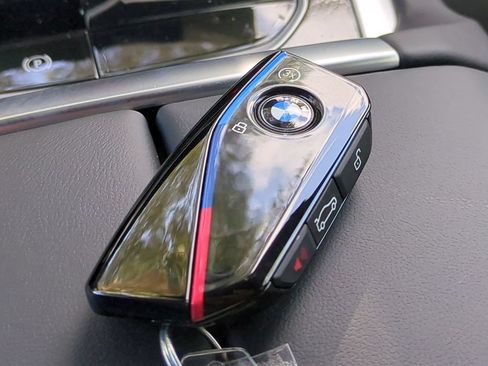 New 2027 BMW X6 M60i AWD/4WD image 29