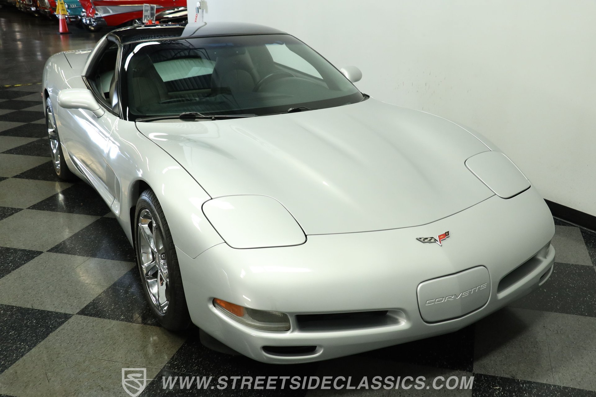 Used 1998 Chevrolet Corvette Coupe w/ Roof Pkg RWD image 14