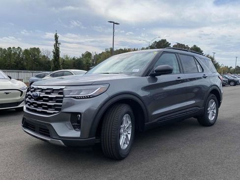 New 2026 Ford Explorer Active image 7