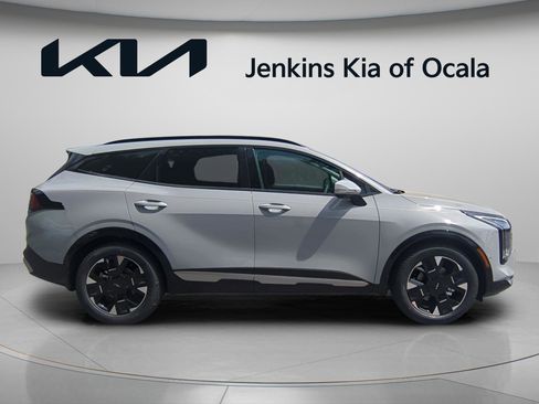 New 2026 Kia Sportage SX image 2