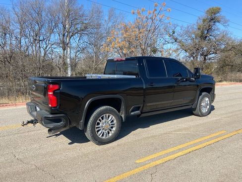Used 2024 Chevrolet Silverado 2500 High Country w/ Midnight Edition image 4