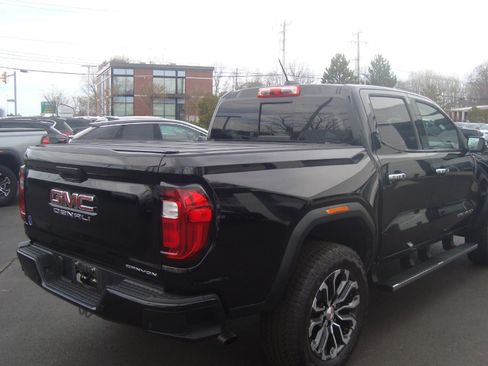 Used 2024 GMC Canyon Denali AWD/4WD image 4
