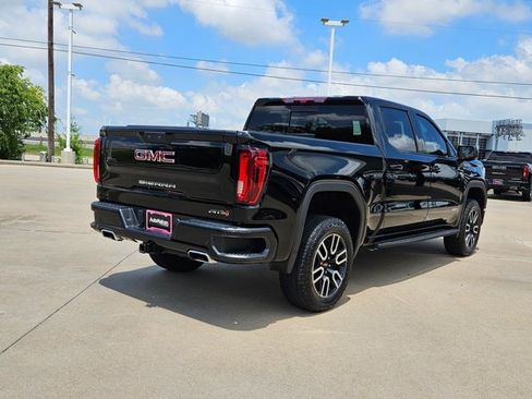 Used 2025 GMC Sierra 1500 AT4 w/ AT4 Premium Package AWD/4WD image 5