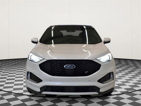 Used 2019 Ford Edge ST w/ Equipment Group 401A image 3