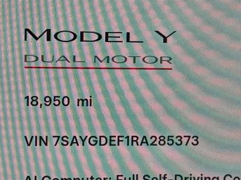 Used 2024 Tesla Model Y Performance AWD/4WD image 11
