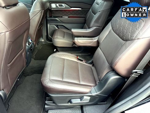 Used 2025 Ford Explorer Platinum w/ LUX Leather Package image 19