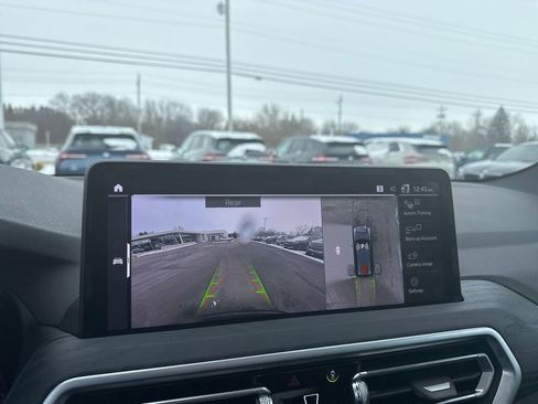 Used 2024 BMW X3 xDrive30i w/ Premium Package image 16