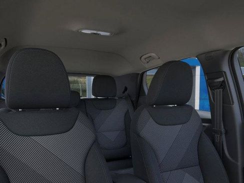 Used 2027 Chevrolet Bolt LT w/ Comfort Package FWD image 24