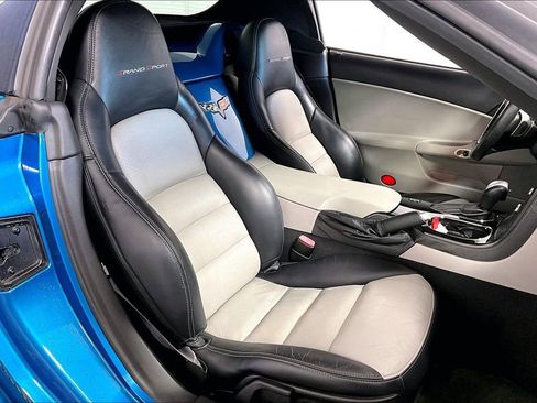 Used 2010 Chevrolet Corvette Grand Sport w/ Preferred Equipment Group image 6