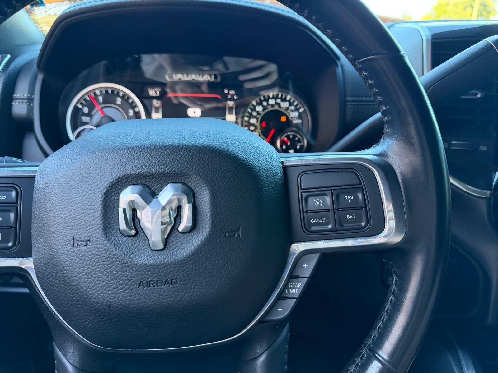 Used 2021 RAM 2500 Laramie w/ Night Edition AWD/4WD image 23
