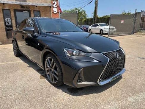 Used 2018 Lexus IS 300 F Sport w/ F Sport Package RWD image 2