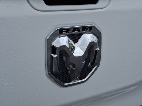 Used 2019 RAM 1500 Big Horn AWD/4WD image 31