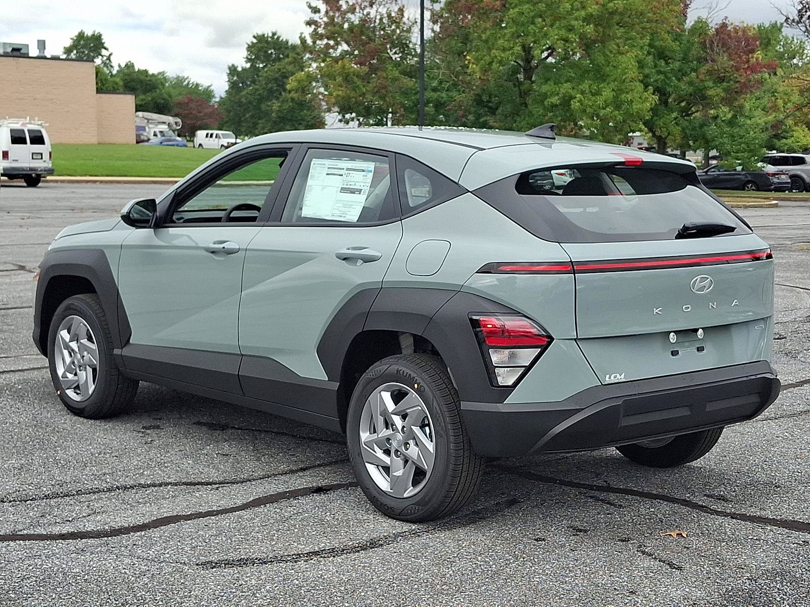 New 2027 Hyundai Kona SE AWD/4WD image 4
