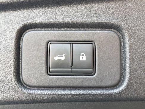 Used 2025 Nissan Pathfinder Platinum w/ Cargo Package FWD image 37