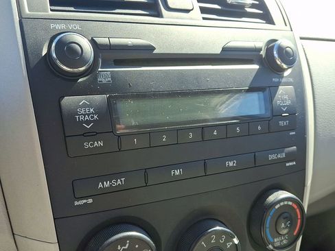 Used 2010 Toyota Corolla FWD image 17