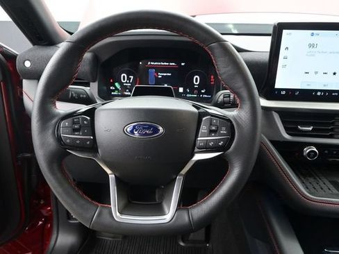 Used 2025 Ford Explorer ST-Line w/ Premium Package RWD image 7