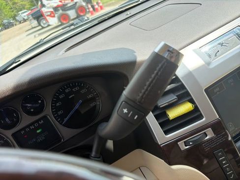 Used 2007 Cadillac Escalade AWD w/ Information Package image 24