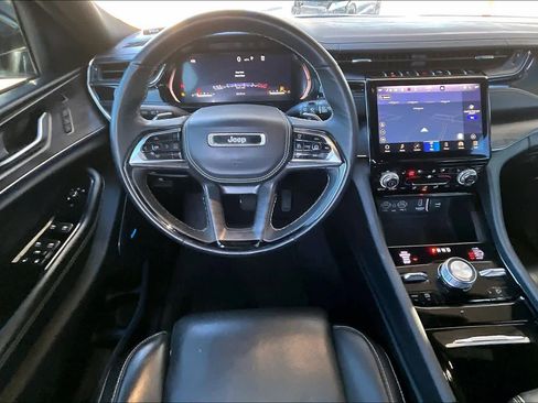 Used 2023 Jeep Grand Cherokee L Overland w/ Advanced Protech Group III image 5