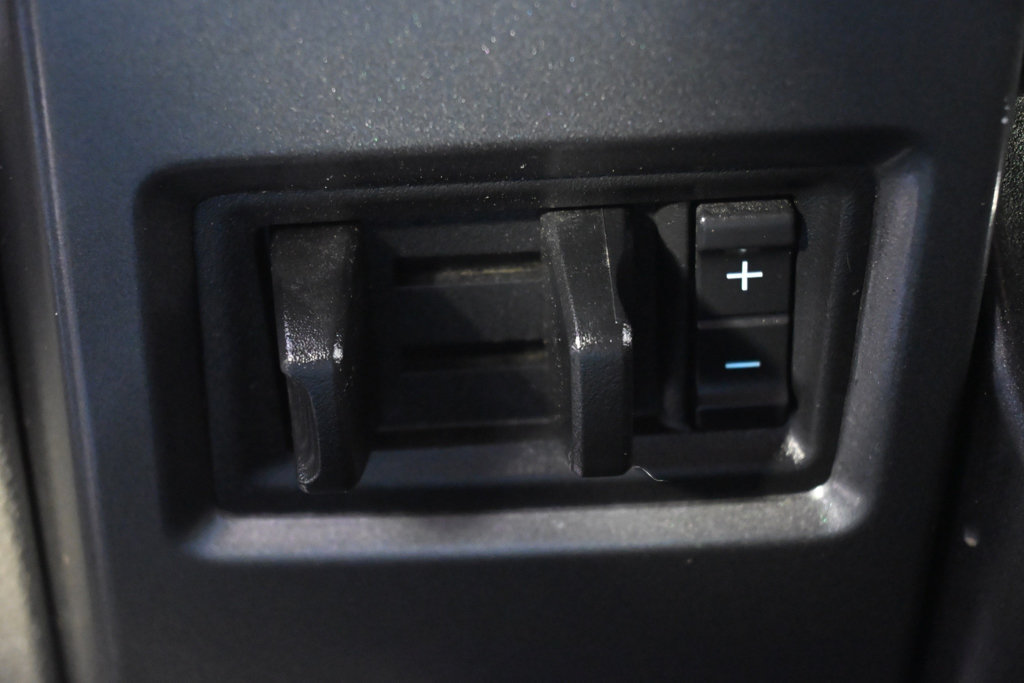 Used 2022 Ford F350 XLT AWD/4WD image 32