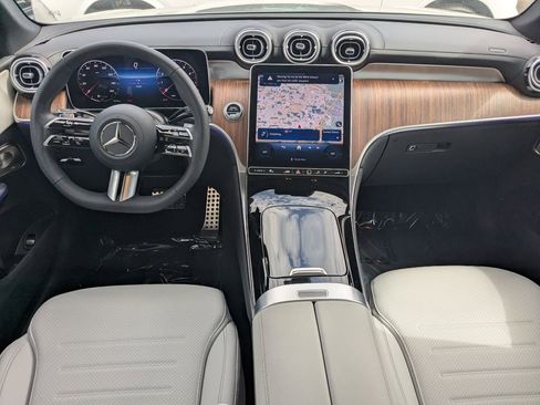 Certified 2025 Mercedes-Benz GLC 300 GLC 300 image 2