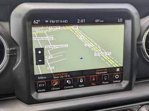 Used 2023 Jeep Wrangler Unlimited Sahara AWD/4WD image 22