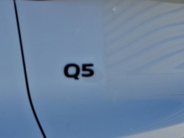Used 2025 Audi Q5 Premium Plus w/ Premium Plus AWD/4WD image 20