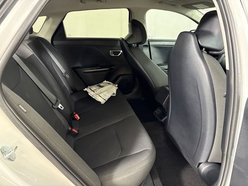 New 2026 Kia K4 FWD image 19