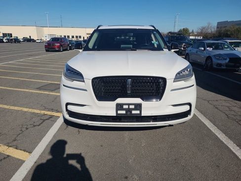 Used 2023 Lincoln Aviator Reserve w/ Equipment Group 201A image 11