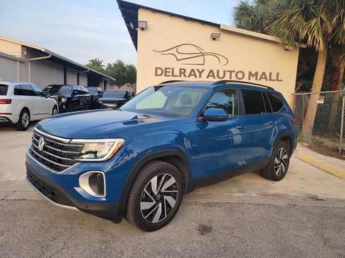 Used 2026 Volkswagen Atlas SE FWD image 1
