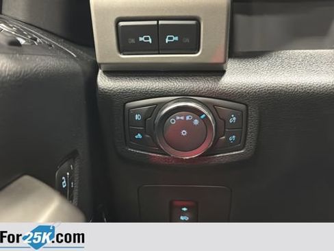 Used 2015 Ford F150 Lariat w/ Equipment Group 502A Luxury AWD/4WD image 31