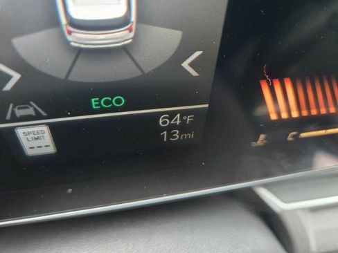 New 2026 Kia Carnival EX image 3