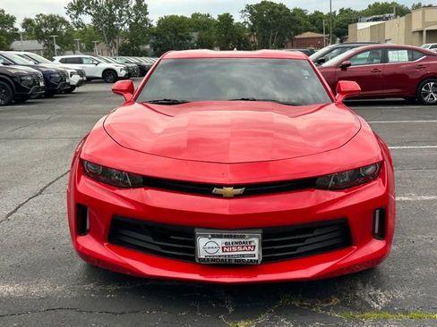Used 2016 Chevrolet Camaro LT RWD image 2