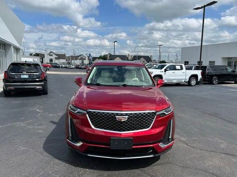 Certified 2023 Cadillac XT6 Premium Luxury AWD/4WD image 3