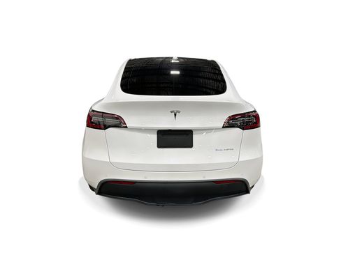 Certified 2021 Tesla Model Y Long Range AWD/4WD image 5