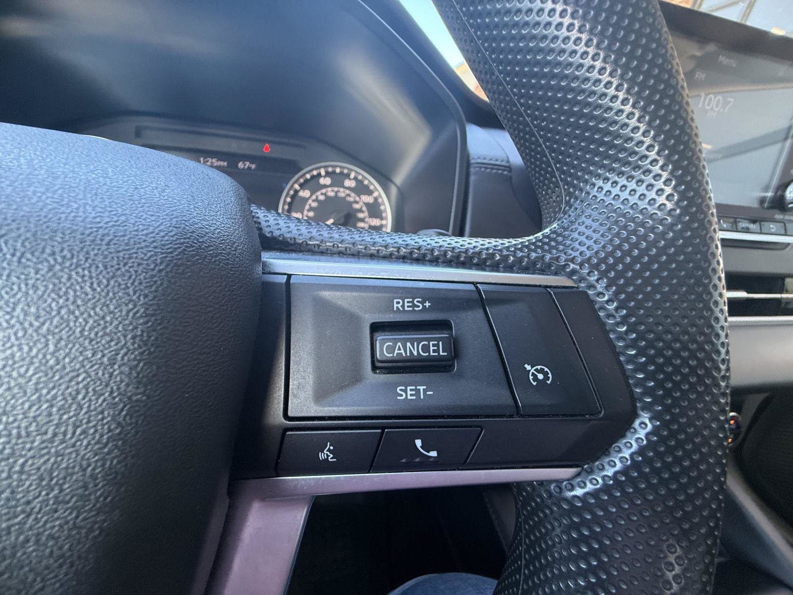 Used 2023 Mitsubishi Outlander ES FWD image 9