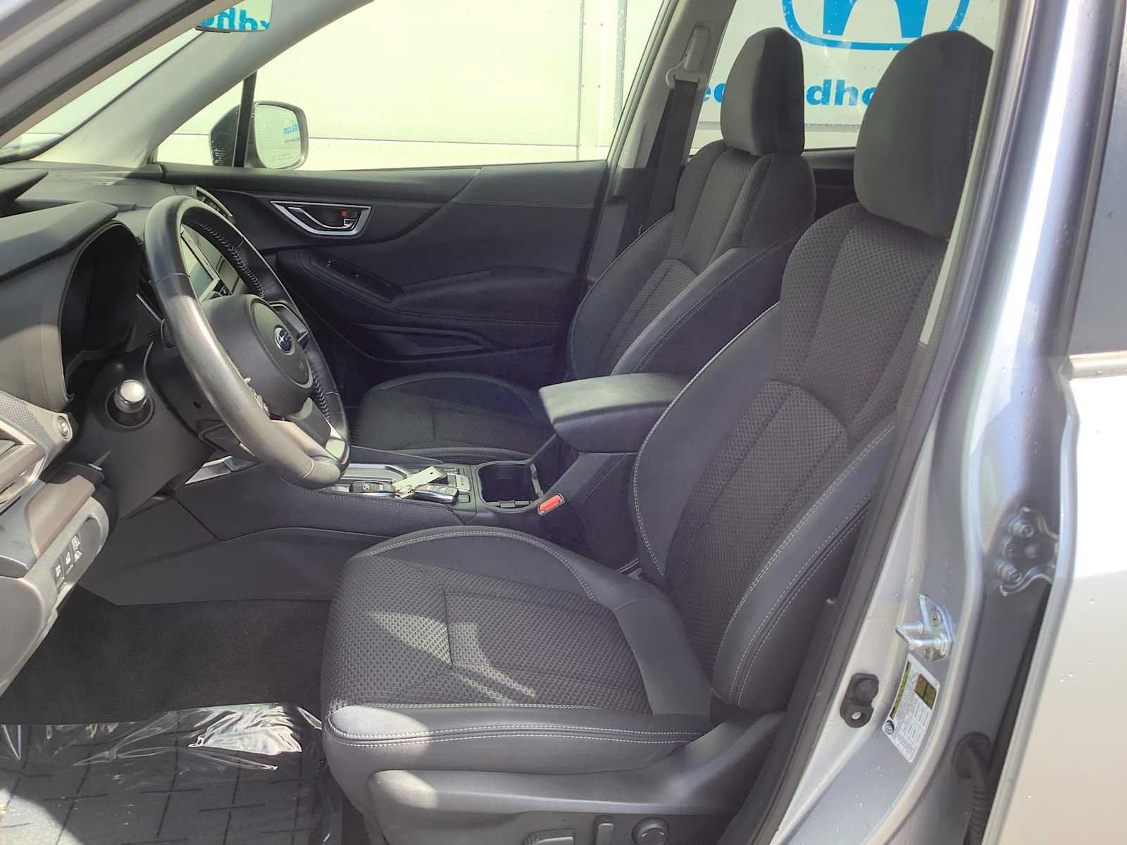 Used 2024 Subaru Forester Premium AWD/4WD image 11