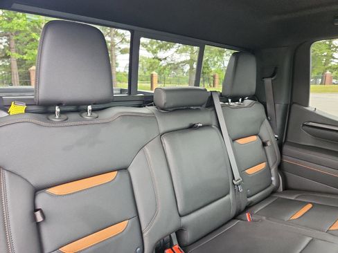 Certified 2025 GMC Sierra 1500 AT4 w/ AT4 Premium Package AWD/4WD image 10