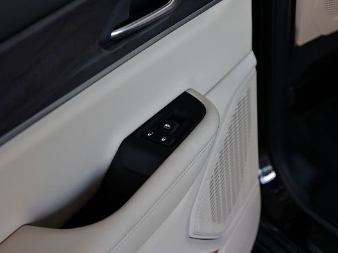 Used 2023 Jeep Grand Cherokee L Limited w/ Luxury Tech Group II image 50