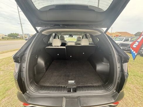 Used 2023 Hyundai Tucson SEL w/ Convenience Package image 12