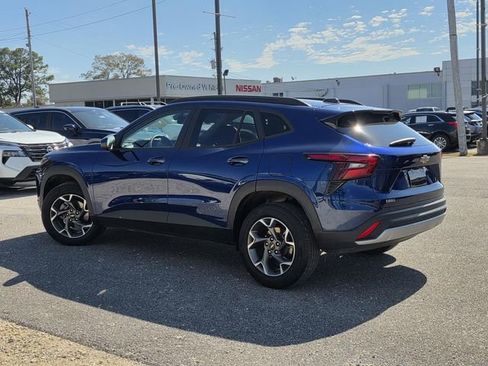 Used 2024 Chevrolet Trax LT image 4