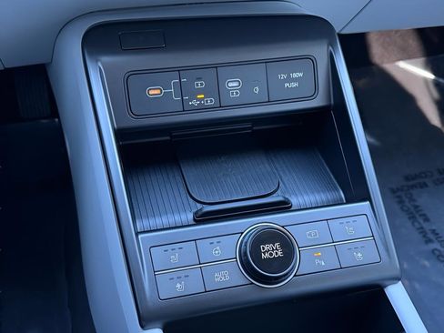 Used 2024 Hyundai Kona Limited image 20