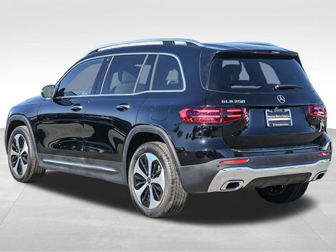 New 2026 Mercedes-Benz GLB 250 image 4