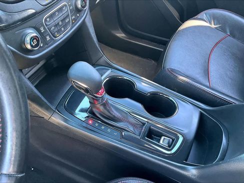 Certified 2022 Chevrolet Equinox RS w/ RS Leather Package image 16