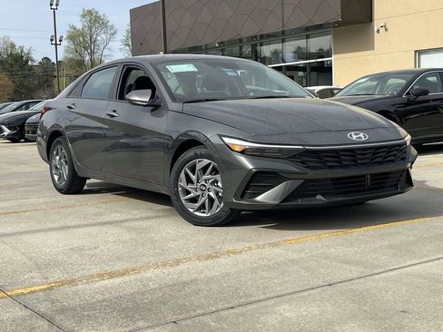 New 2026 Hyundai Elantra Blue FWD image 1