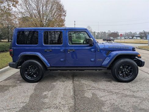 Used 2019 Jeep Wrangler Unlimited Sahara w/ Quick Order Package 24M Moab image 7