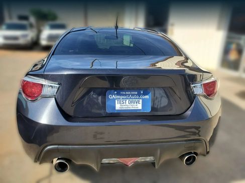Used 2014 Scion FR-S RWD image 9